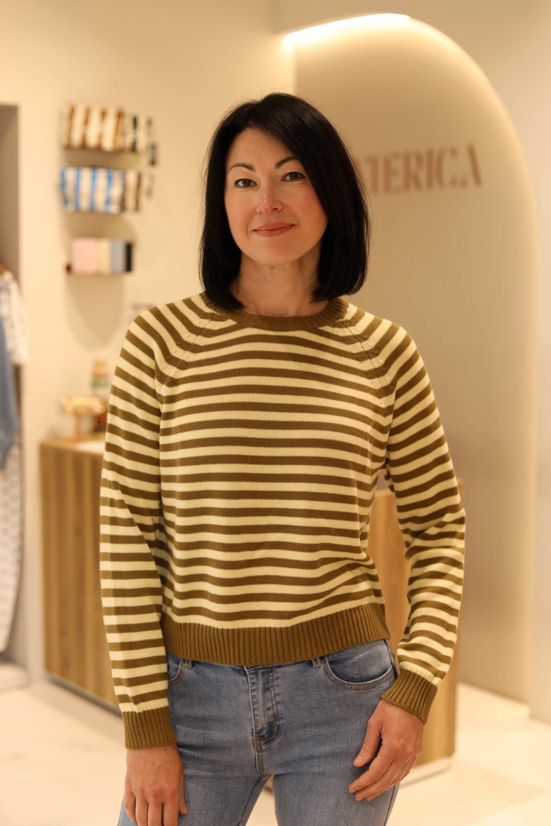 MAGLIA A RIGHE CON PROFILI A COSTINE IN 100% COTONE
