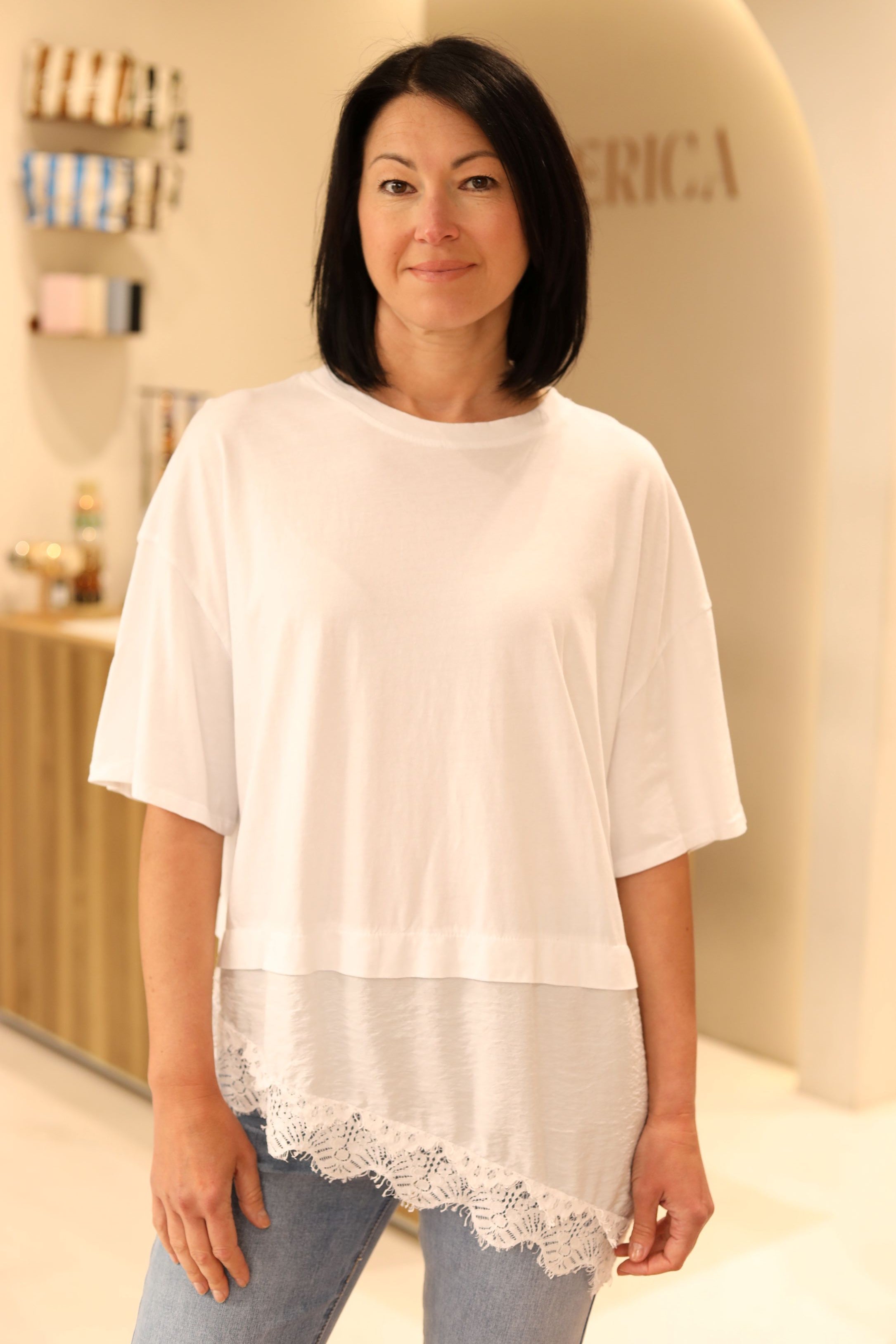 T-SHIRT OVERSIZE CON INSERTO IN PIZZO