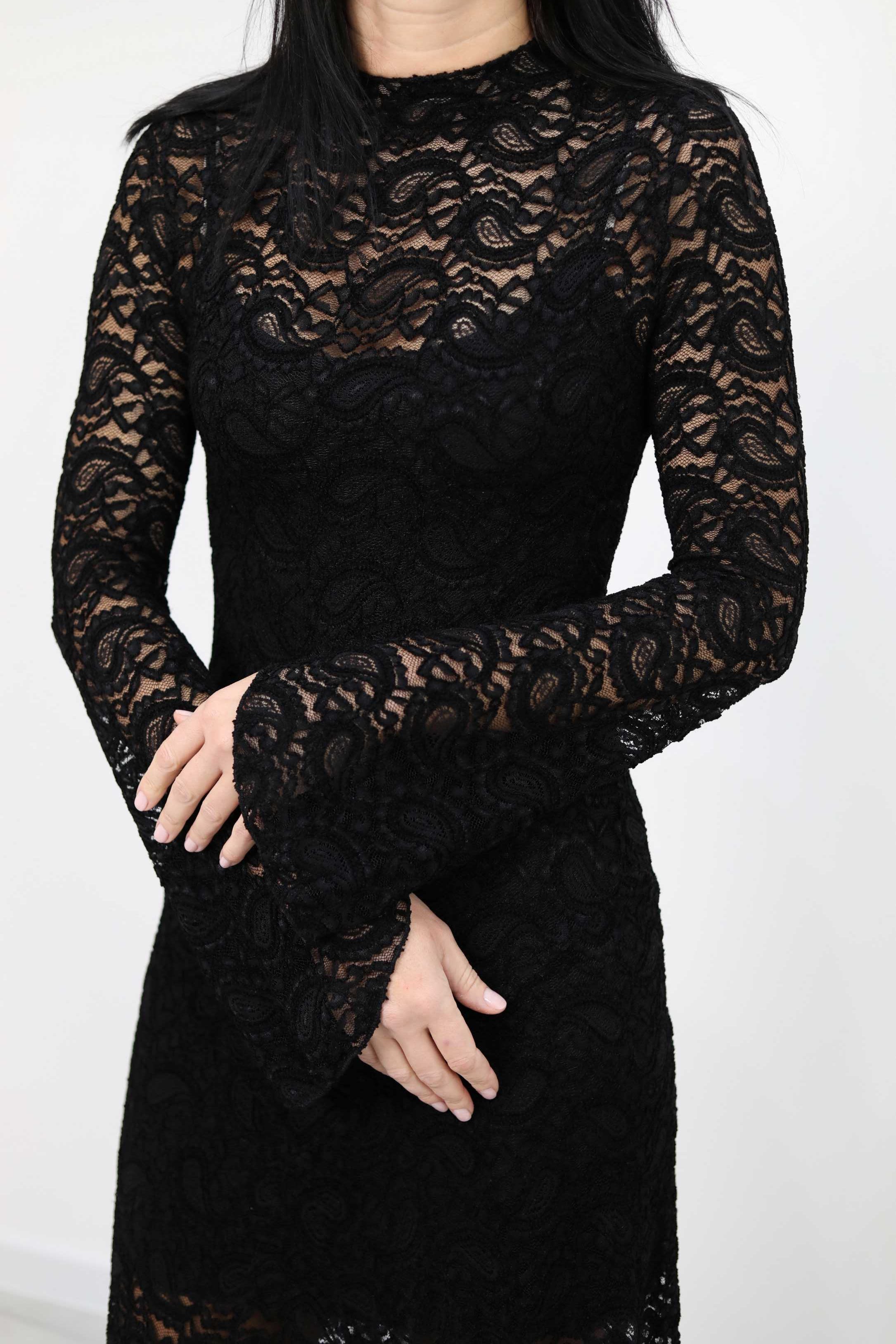 ABITO LUNGO IN PIZZO