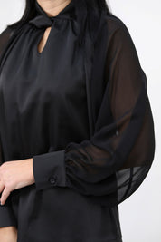 BLUSA FLUIDA CON NODO