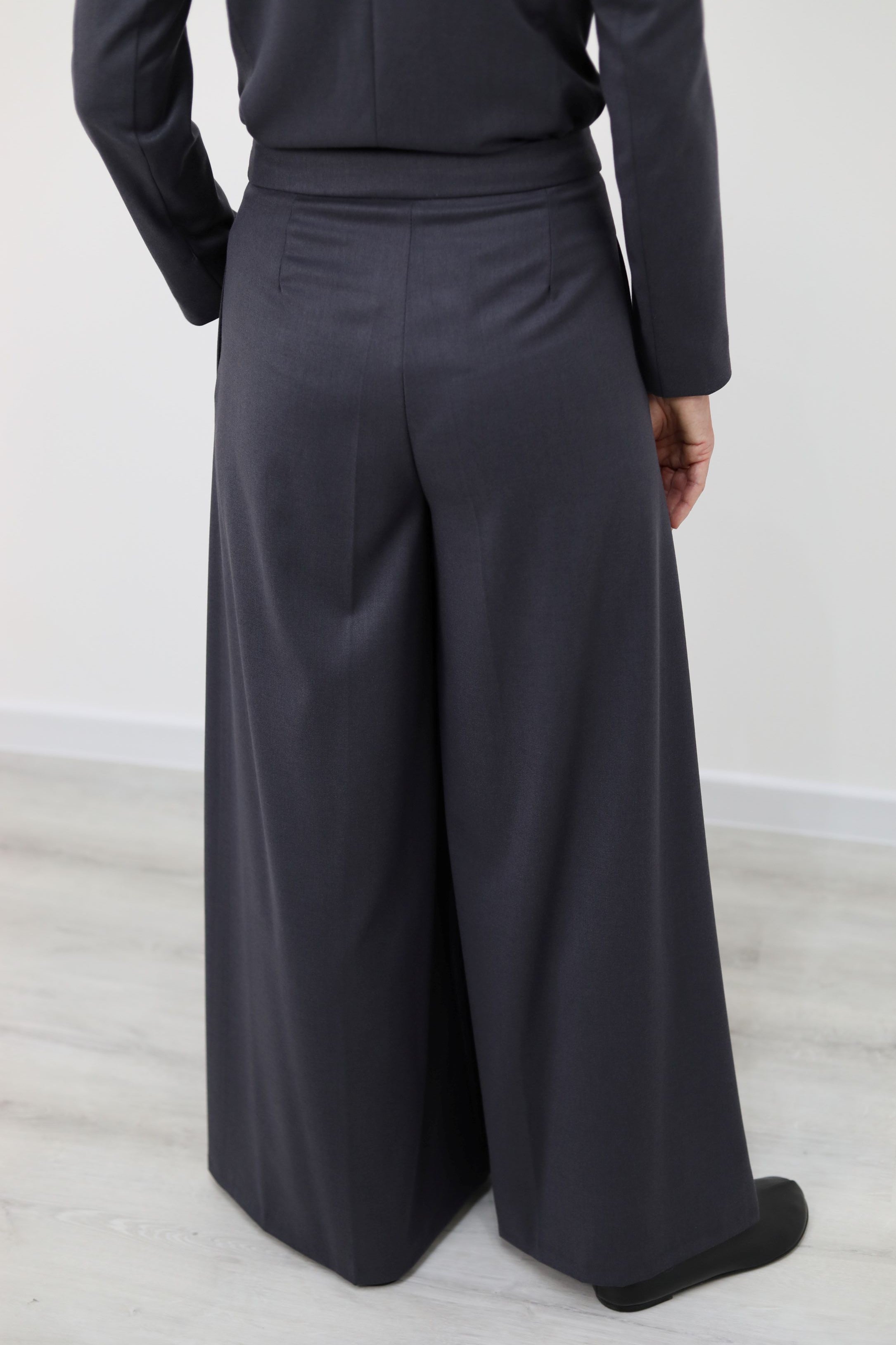 PANTALONE GAMBA AMPIA